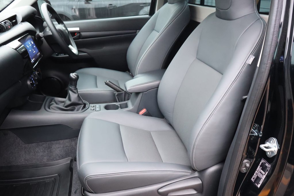 Toyota Hilux BRAND NEW ACTIVE 4WD D-4D S/C SINGLE CAB BIG STYLING SPEND AT SEEKER UK 15