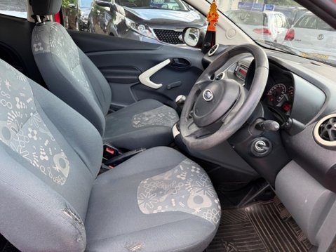 Ford Ka 1.2 Studio Euro 4 3dr 8