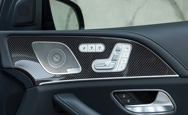 Mercedes-Benz GLS 63 Night Edition Executive 30