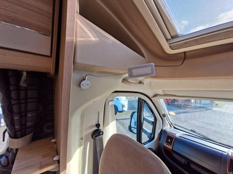 Bessacarr E572 AUTO 12