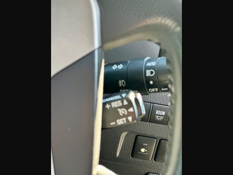 Toyota Vellfire Golden Eyes II Edition 35