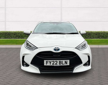 Toyota Yaris 1.5 Yaris Design HEV CVT 5dr 8