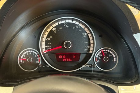 Volkswagen Up 1.0 High up! Hatchback 5dr Petrol ASG Euro 6 (75 ps) 8