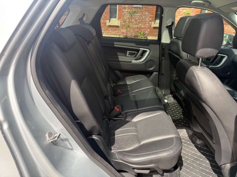Land Rover Discovery Sport 2.0 Discovery Sport HSE TD4 Auto 4WD 5dr 24