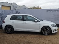 Volkswagen Golf GTE DSG 10