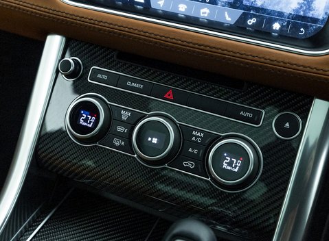 Land Rover Range Rover Sport 5.0 SVR URBAN 22