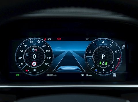 Land Rover Range Rover Sport 5.0 SVR 17