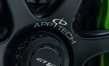 Aston Martin Vantage GT12 32