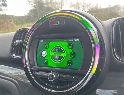 Mini Countryman 2.0 Countryman Cooper D ALL4 Auto 4WD 5dr 17