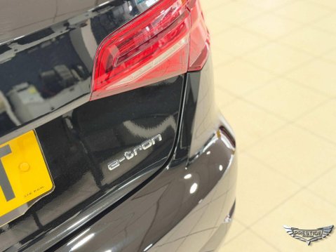 Audi A3 1.4 TFSI e-tron Sportback e-S Tronic Euro 6 5dr 8.8kWh 19