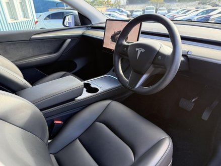 Tesla Model Y SUV 5dr Electric Auto RWD (346 ps)