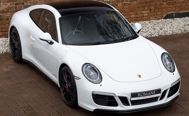 Porsche 911 Carrera GTS (991.2) 8