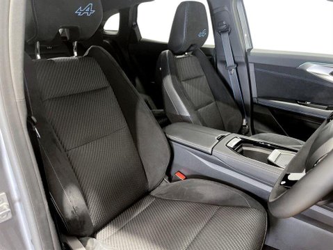 Renault Austral 1.2 E-TECH techno esprit Alpine SUV 5dr Petrol Hybrid Auto Euro 6 (s/s) (20 11
