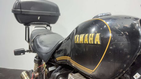Yamaha XJ MAXIM 1981 32K PROJECT CLASSIC BIKE 750CC PARTS BIKE BREAKER 22