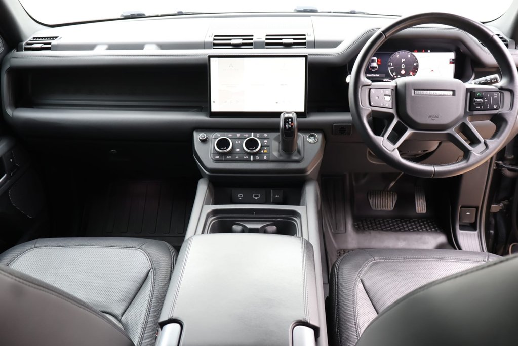 Land Rover Defender 110 D300 HARD TOP X-DYNAMIC HSE expedition styled by Seeker Genuine rear seats 17
