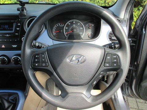 Hyundai i10 1.2 SE Euro 5 5dr 19