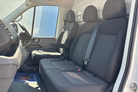 MAN TGE 3.160 Lwb Curtain Side Truck - Air Con / Cruise / 3.5t Towing 3