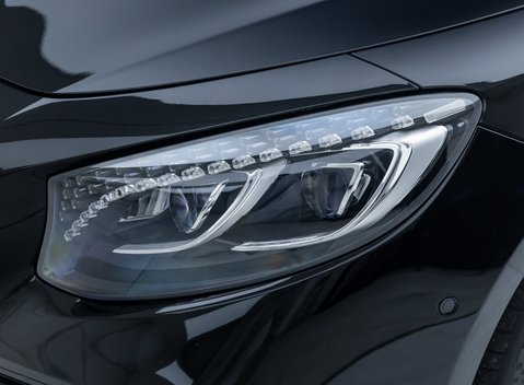 Mercedes-Benz S63 AMG Cabriolet 38