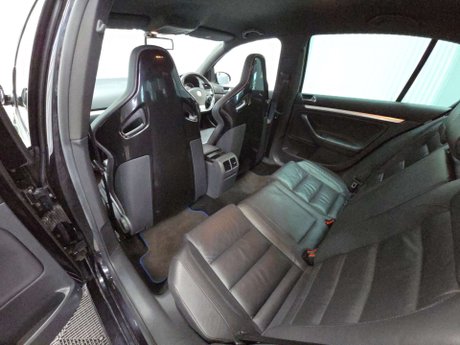 Volkswagen Golf 3.2 V6 R32 Hatchback 5dr Petrol DSG 4Motion (233 g/km, 247 bhp) 23