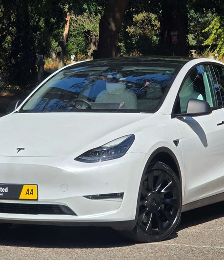 Tesla Model Y ModeL Y Long Range AWD 4WD 5dr