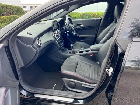 Mercedes-Benz CLA Class 1.6 CLA180 AMG Sport Coupe Euro 6 (s/s) 4dr 34