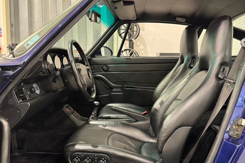Porsche 911 Carrera 993 Carrera 12