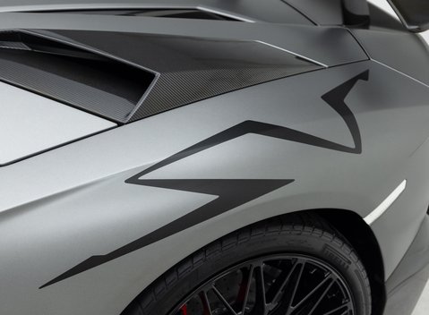 Lamborghini Aventador SV LP 750-4 Roadster 33