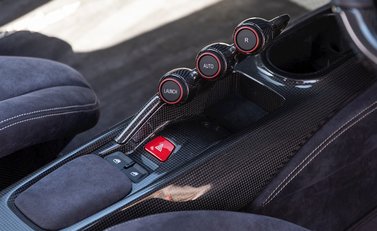 Ferrari 488 Pista 17