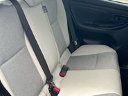 Toyota Yaris EXCEL FHEV 38