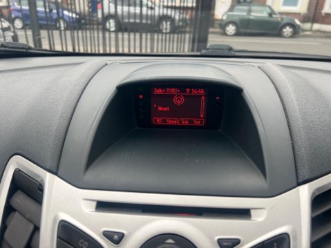 Ford Fiesta 1.4 Zetec 5dr 22