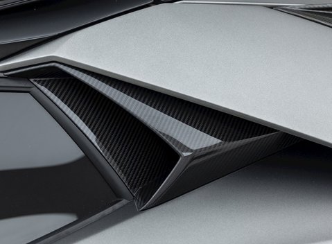 Lamborghini Aventador SV LP 750-4 Roadster 30