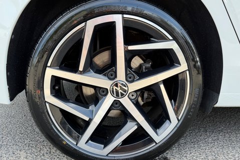 Volkswagen Golf STYLE TDI DSG - ACC - REVERSE CAM - UPGRADED ALLOYS 62