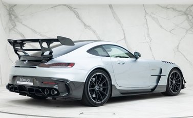 Mercedes-Benz Amg GT GT Black Series 7