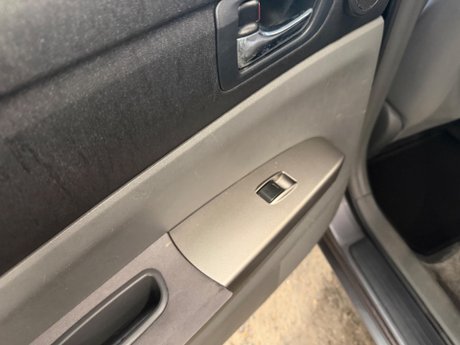 Toyota Prius 1.5 T Spirit CVT 5dr 30