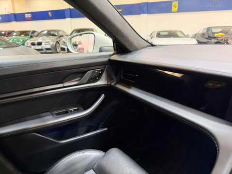 Porsche Taycan Performance Plus 93.4kWh Turbo Cross Turismo 5dr Electric Auto 4WD (680 ps) 32