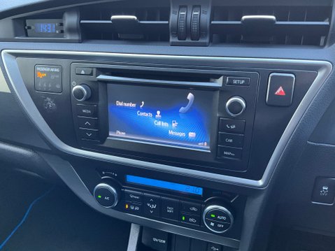 Toyota Auris 1.6 V-Matic Icon Touring Sports Multidrive S 5dr 21