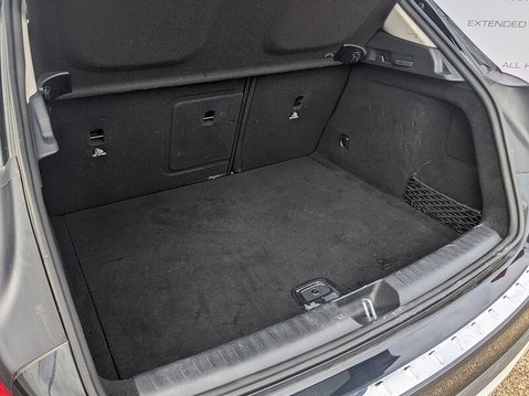 Mercedes-Benz GLA GLA200 SE 19