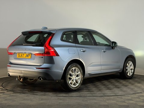 Volvo XC60 D4 MOMENTUM AWD 6