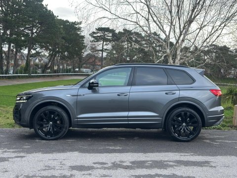 Volkswagen Touareg 3.0 TSI V6 Black Edition Tiptronic 4Motion Euro 6 (s/s) 5dr 8