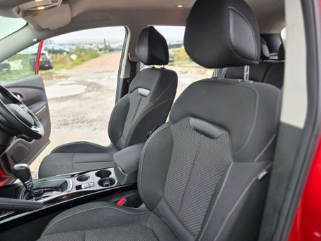 Renault Kadjar 1.5 dCi Dynamique Nav SUV 5dr Diesel EDC Euro 6 (s/s) (110 ps) 39