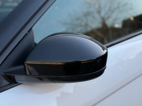 Land Rover Range Rover Evoque 2.2 SD4 Dynamic Auto 4WD Euro 5 (s/s) 3dr 24