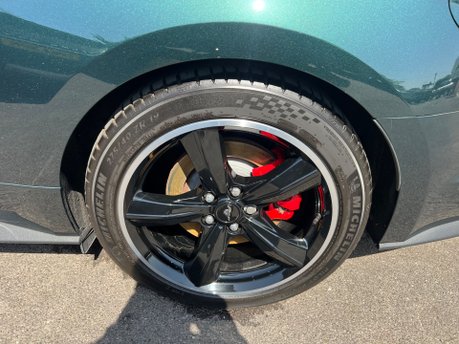 Ford Mustang BULLITT 18