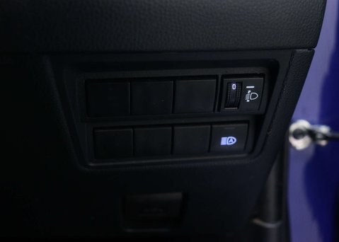 Toyota Yaris 1.5 Yaris Icon HEV CVT 5dr 36