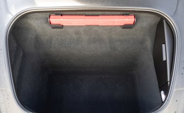 Porsche 911 Carrera 4S (992) 31