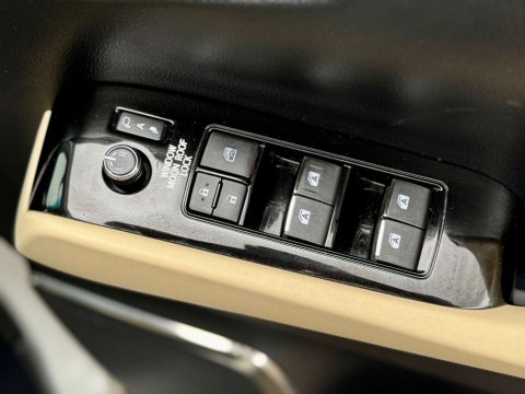 Toyota Alphard 3.5 V6 EXECUTIVE LOUNGE 7 SEAT 77