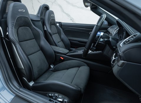 Porsche 718 BOXSTER GTS PDK 17