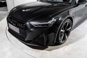 Audi RS6 Avant QUATTRO CARBON BLACK. VAT Q. WARRANTY. HEATED & COOLED SEATS. B & O. 49