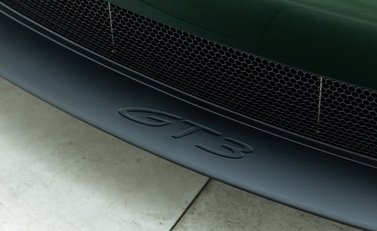 Porsche 911 GT3 TOURING (992.2) 38