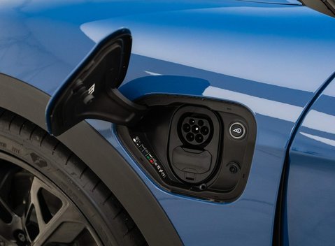 Porsche Taycan 4 CROSS TURISMO 22