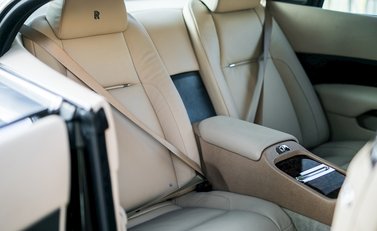 Rolls-Royce Wraith 13